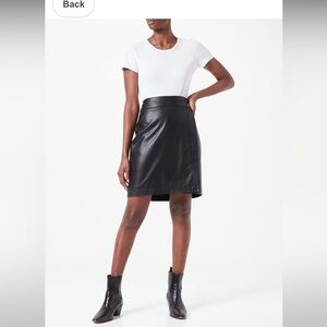 HUGO BOSS lamb leather skirt size small
